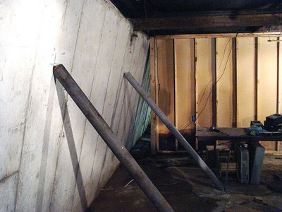 collapsing foundation wall